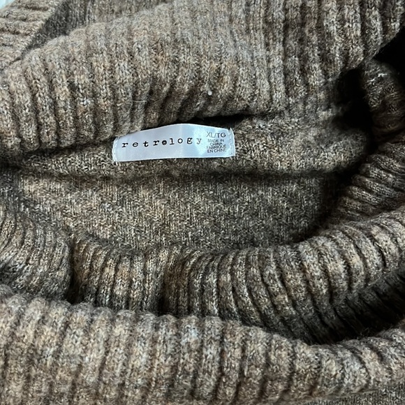 Retrology long sleeve turtleneck sweater - Picture 5 of 5